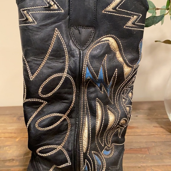 Golden Goose Boots, size 36 - Picture 5 of 8